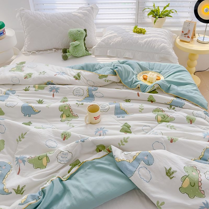 91家纺网 家纺一手货源 找家纺 默忆 2026新款水洗棉双层纱夏被夏凉被空调被被子被芯 恐龙星球