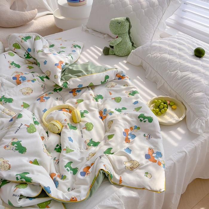 91家纺网 家纺一手货源 找家纺 默忆 2026新款水洗棉双层纱夏被夏凉被空调被被子被芯 恐龙车车