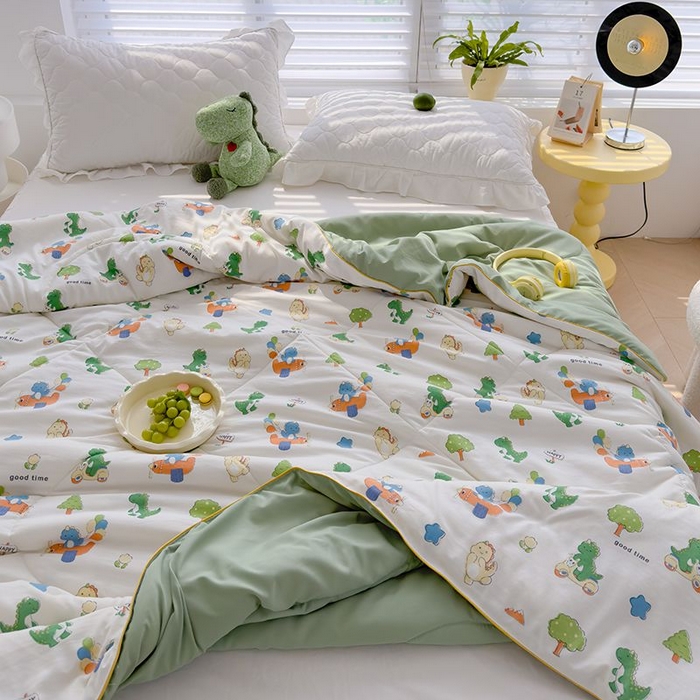 91家纺网 家纺一手货源 找家纺 默忆 2026新款水洗棉双层纱夏被夏凉被空调被被子被芯 恐龙车车