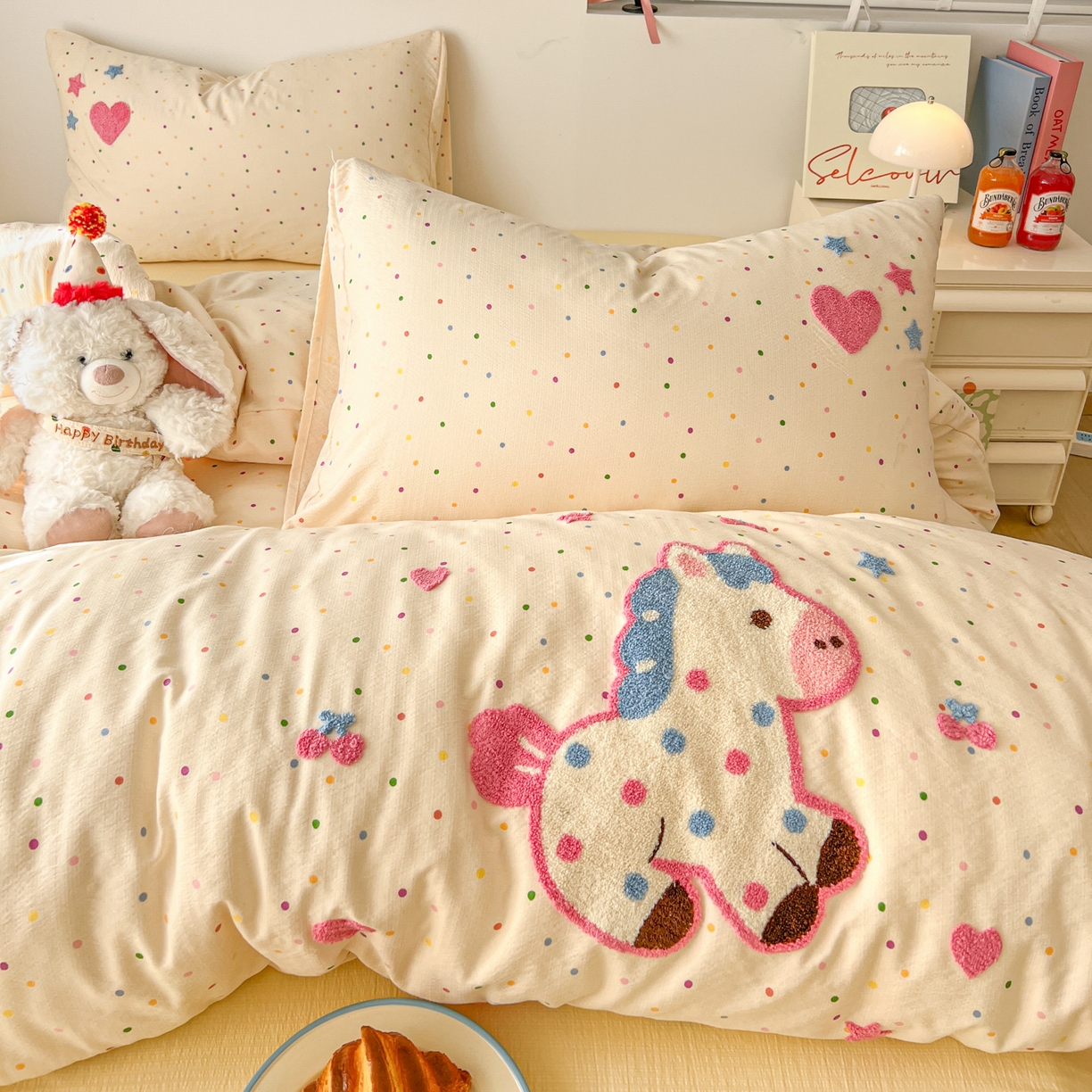 91家纺网 家纺一手货源 找家纺 （总）童颜 2026新款软糯泡芙纱水洗棉卡通毛巾绣四件套