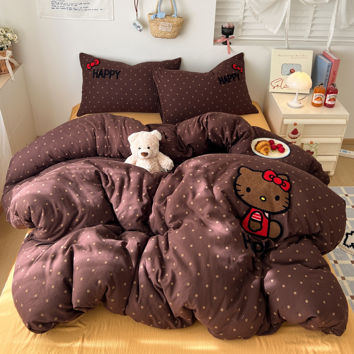 91家纺网 家纺一手货源 找家纺 童颜 2026新款软糯泡芙纱水洗棉卡通毛巾绣四件套 黑皮波点