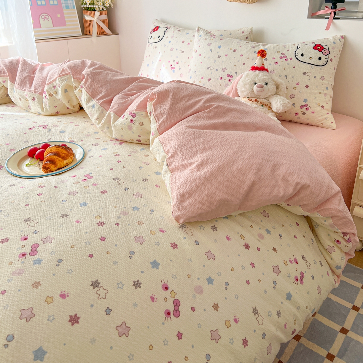 91家纺网 家纺一手货源 找家纺 童颜 2026新款软糯泡芙纱水洗棉卡通毛巾绣四件套 木马猫咪