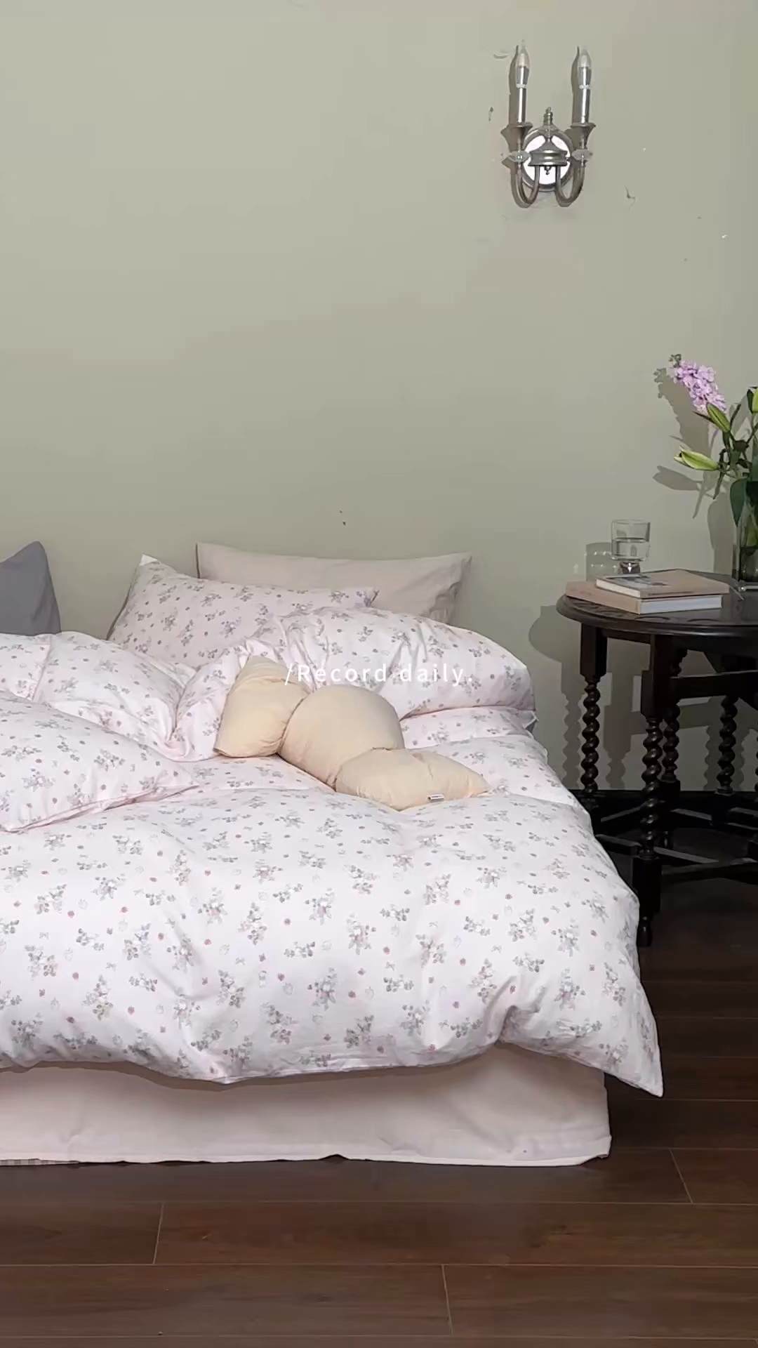 91家纺网 家纺一手货源 找家纺 洋铭区（原狠狠爱） 2026春季新款简约全棉 无边双层纱 四件套系列 草莓粉兔