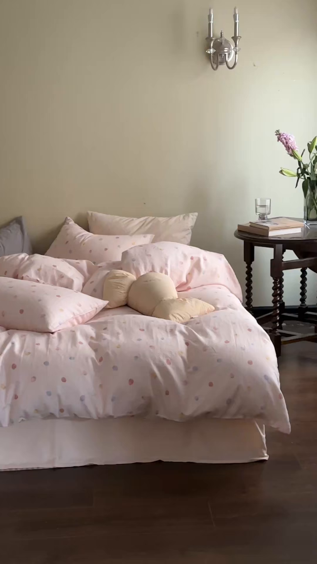 91家纺网 家纺一手货源 找家纺 洋铭区（原狠狠爱） 2026春季新款简约全棉 无边双层纱 四件套系列 缤纷草莓