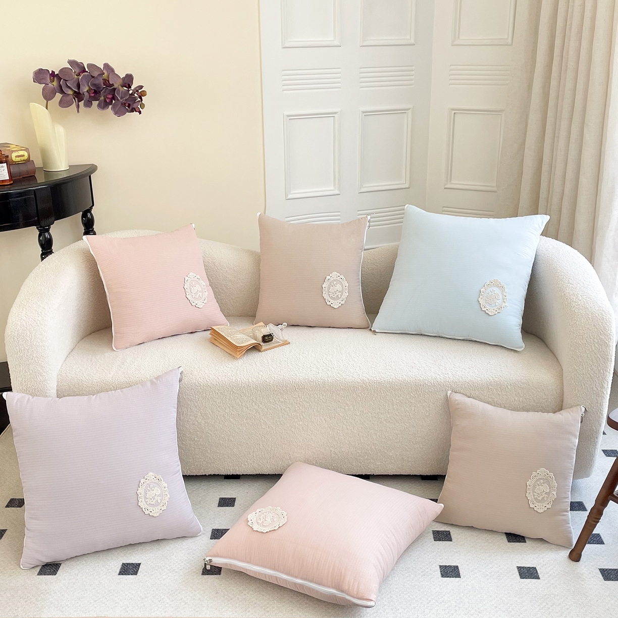 91家纺网 家纺一手货源 找家纺 番茄+ 2026新款法式极简抱枕被 组合图仅供参考不可下单