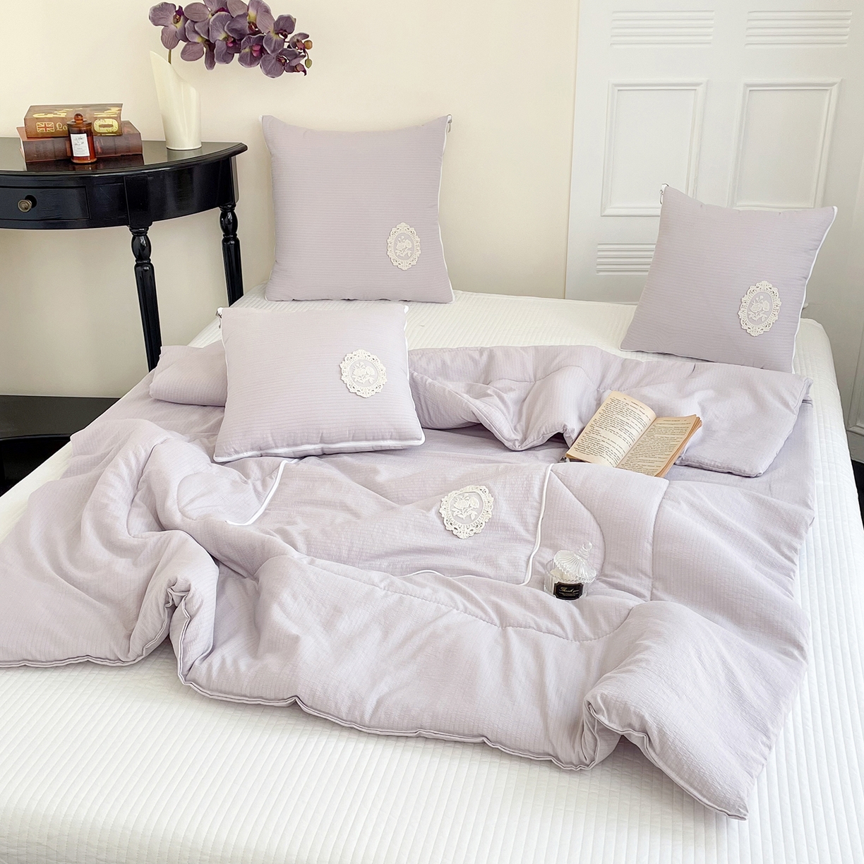 91家纺网 家纺一手货源 找家纺 番茄+ 2026新款法式极简抱枕被 法式极简—紫灰