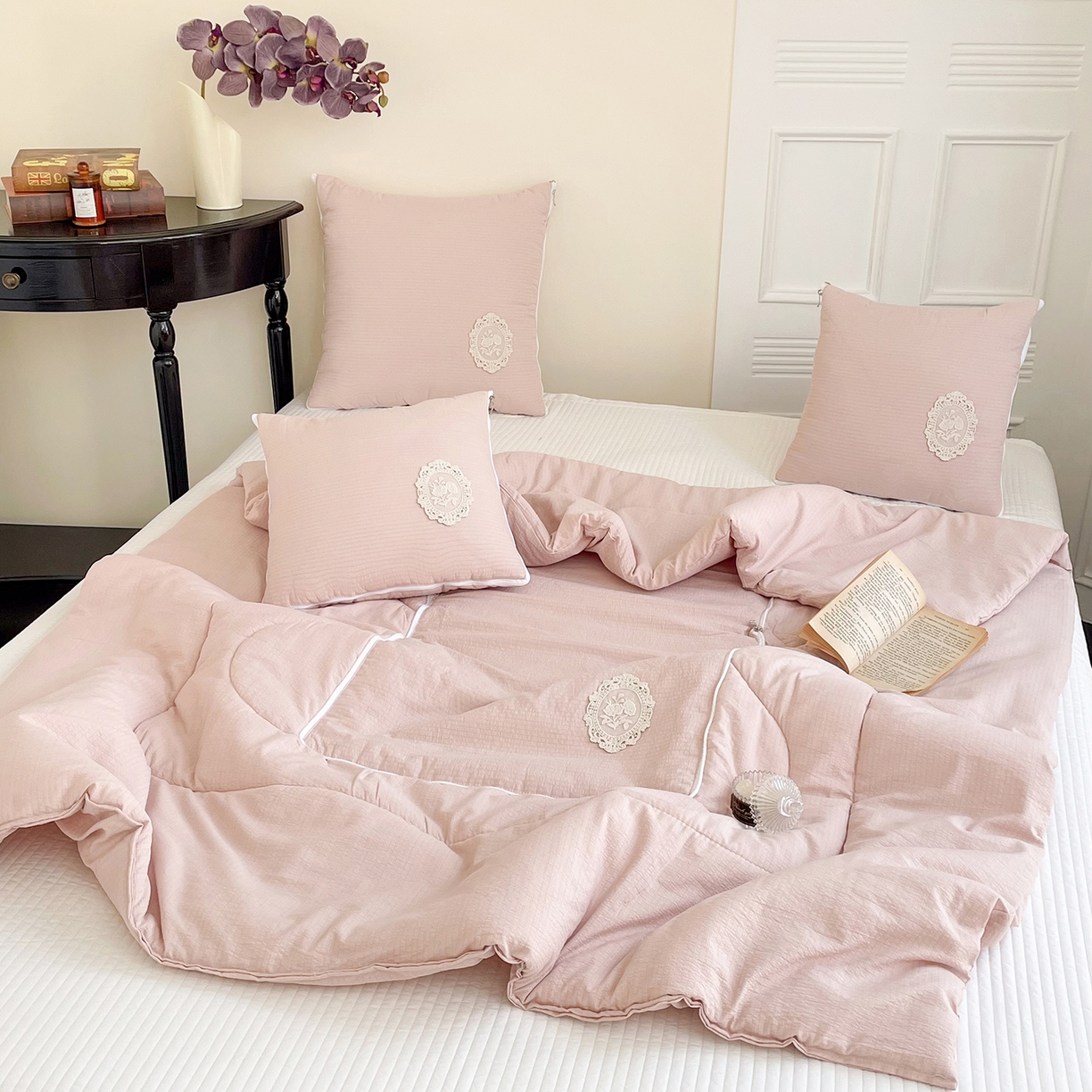 91家纺网 家纺一手货源 找家纺 番茄+ 2026新款法式极简抱枕被 法式极简—蜜桃粉