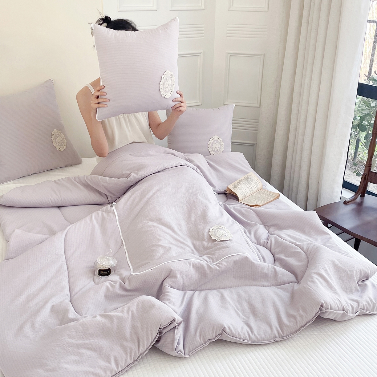 91家纺网 家纺一手货源 找家纺 番茄+ 2026新款法式极简抱枕被 法式极简—紫灰