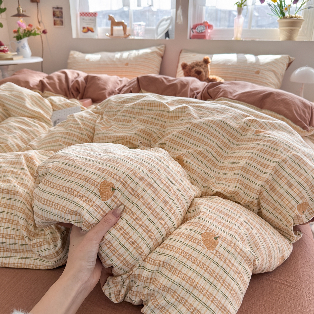 91家纺网 家纺一手货源 找家纺 罗亿家纺 2026年新款泡芙水洗棉双层纱四件套 南瓜日记