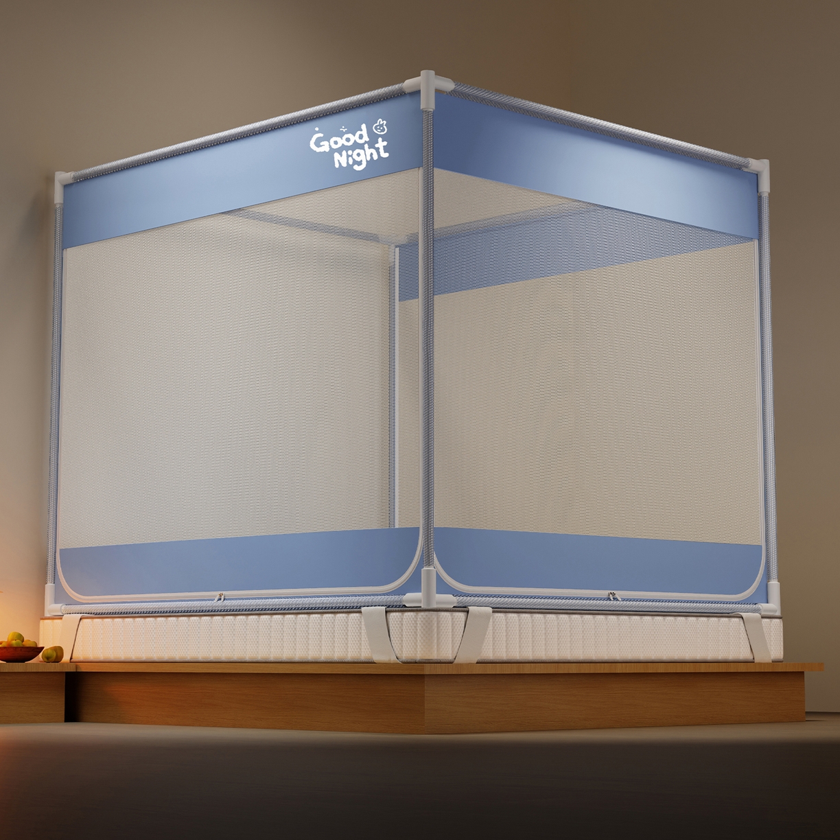 91家纺网 家纺一手货源 找家纺 初心家纺 2026新款外穿杆坐床防摔蚊帐-场景一 蓝-字母