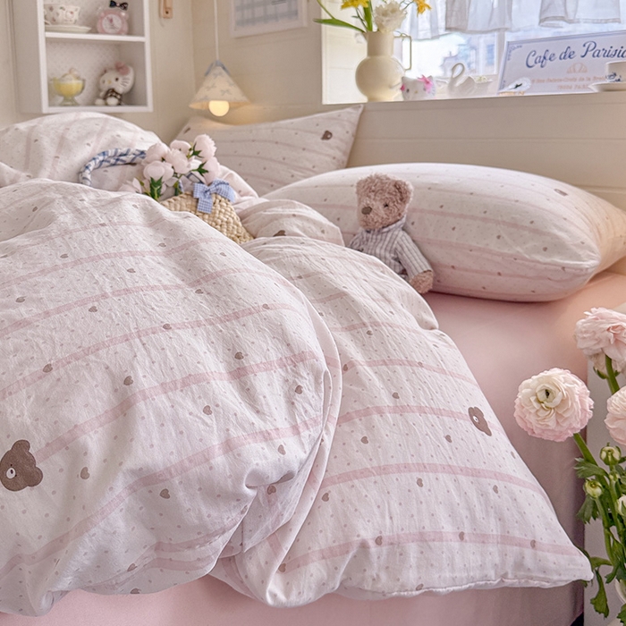 91家纺网 家纺一手货源 找家纺 罗亿家纺 2026年新款泡芙水洗棉双层纱四件套 文艺小熊