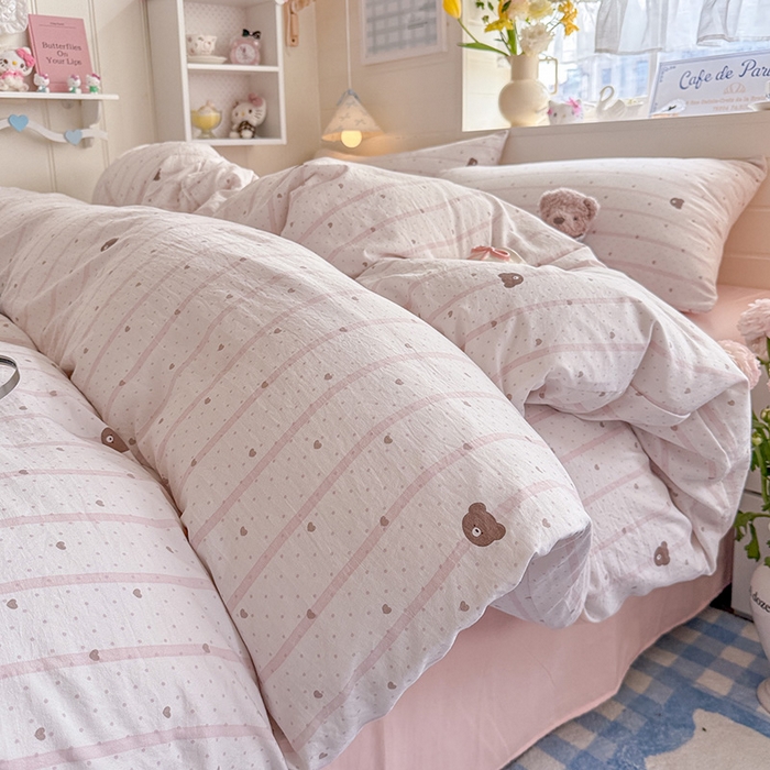 91家纺网 家纺一手货源 找家纺 罗亿家纺 2026年新款泡芙水洗棉双层纱四件套 文艺小熊