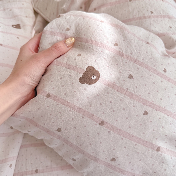 91家纺网 家纺一手货源 找家纺 罗亿家纺 2026年新款泡芙水洗棉双层纱四件套 文艺小熊