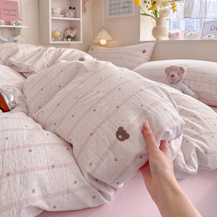 91家纺网 家纺一手货源 找家纺 罗亿家纺 2026年新款泡芙水洗棉双层纱四件套 文艺小熊