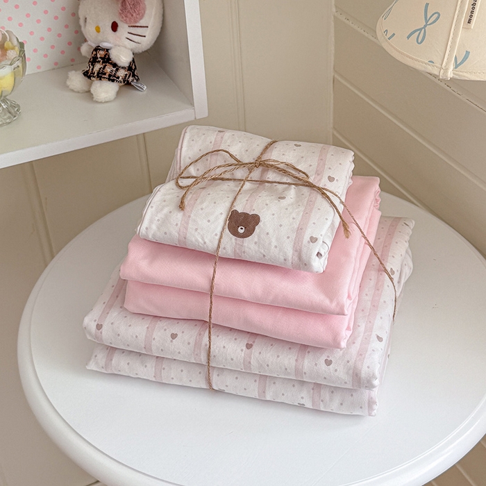 91家纺网 家纺一手货源 找家纺 罗亿家纺 2026年新款泡芙水洗棉双层纱四件套 文艺小熊