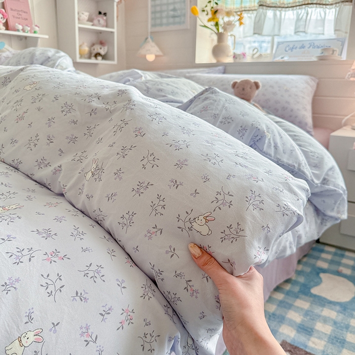 91家纺网 家纺一手货源 找家纺 罗亿家纺 2026年新款泡芙水洗棉双层纱四件套 薰衣草小兔