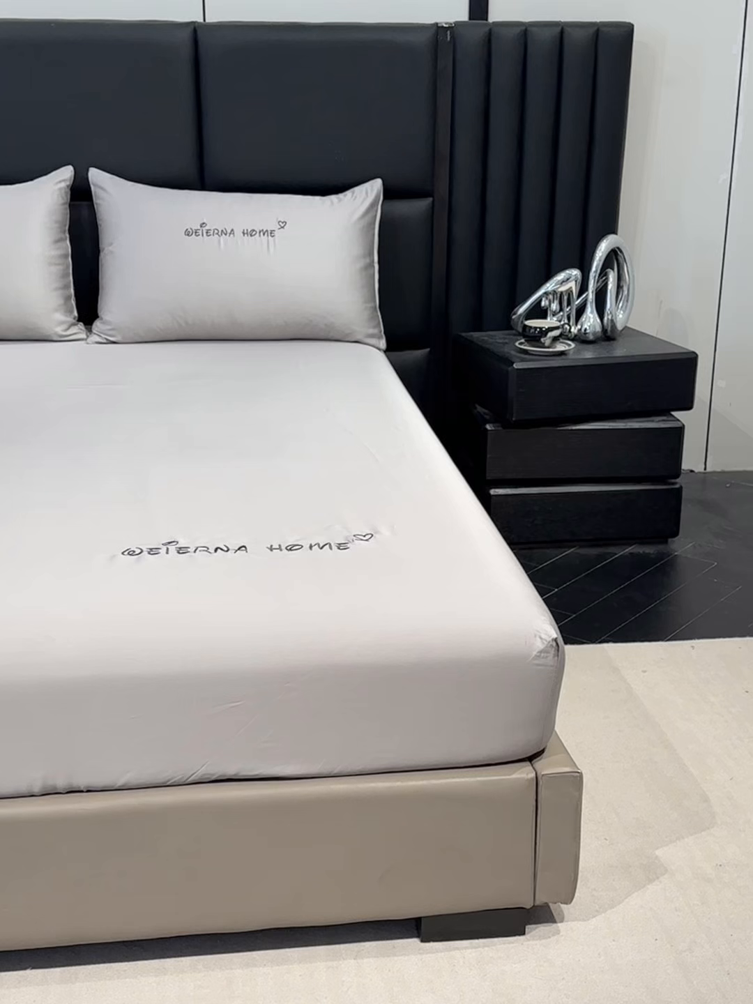 91家纺网 家纺一手货源 找家纺 利欧 2026新款水洗真丝-LI利-单床笠床笠三件套 利-胚芽灰