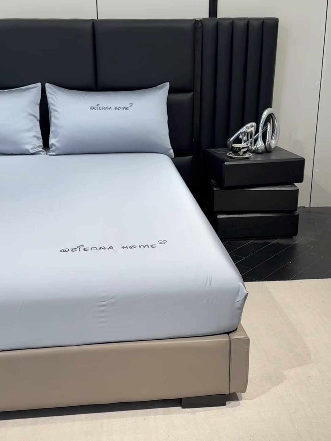 91家纺网 家纺一手货源 找家纺 利欧 2026新款水洗真丝-LI利-单床笠床笠三件套 利-浅银灰