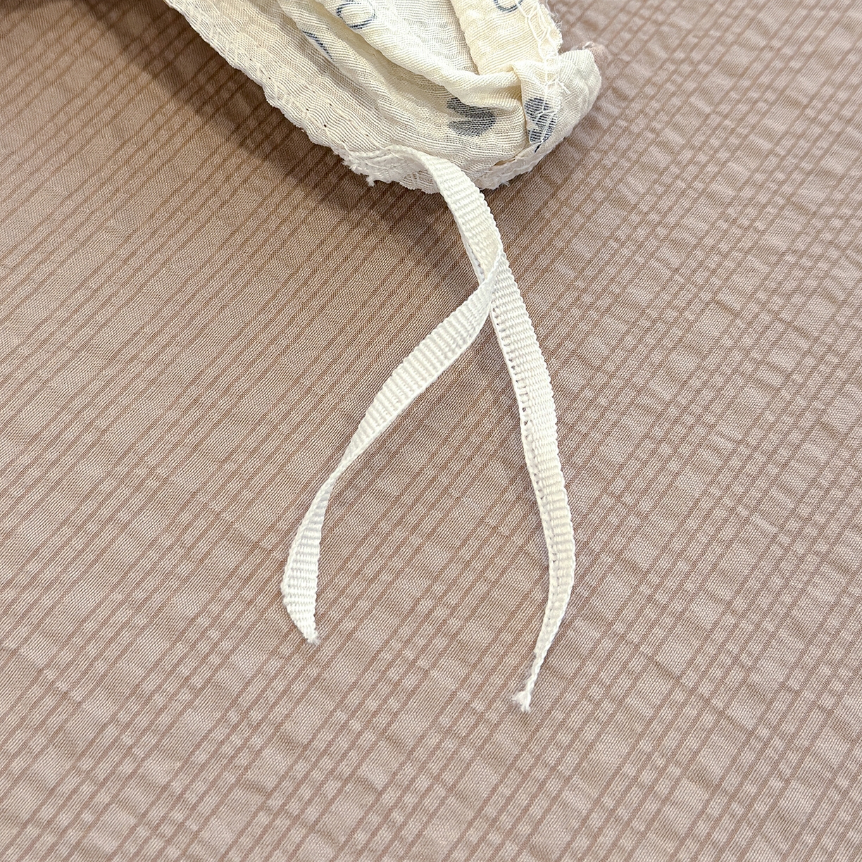 91家纺网 家纺一手货源 找家纺 竹合家纺 2026春夏新品高克重A类泡芙纱泡泡皱皱纱四件套 爱意浓