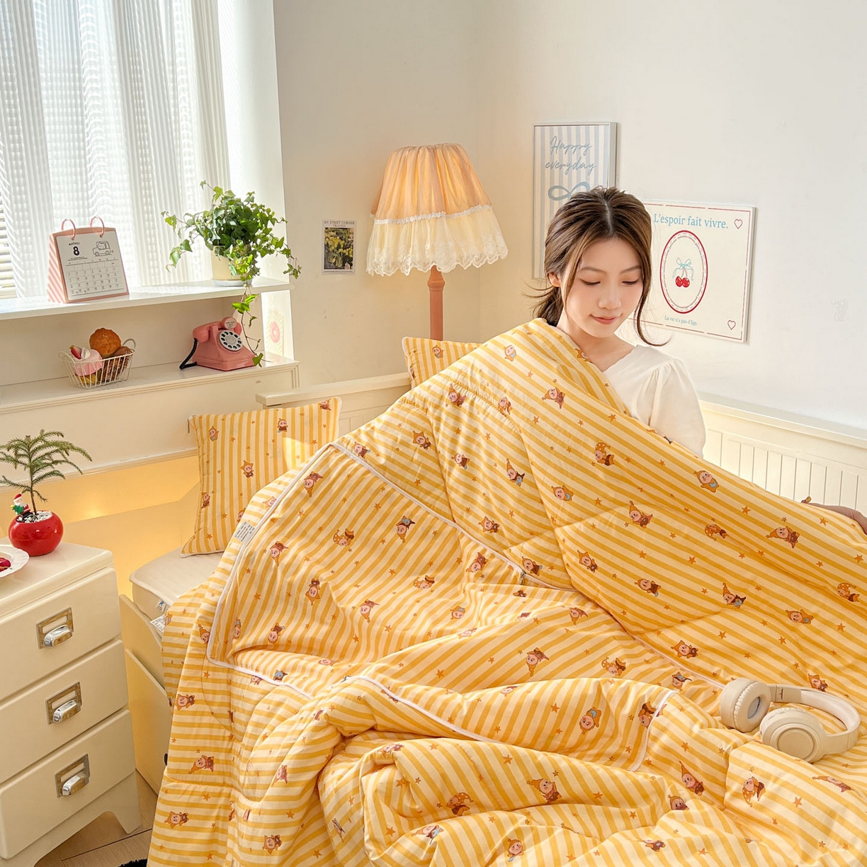 91家纺网 家纺一手货源 找家纺 番茄+ 2026新款全棉纯棉13070小清新卡通全棉系列抱枕被 星星芝士