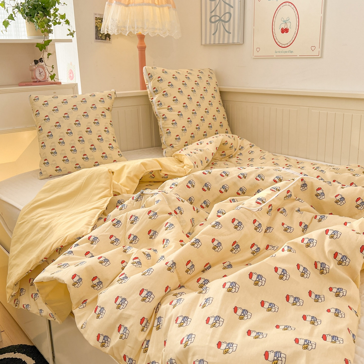 91家纺网 家纺一手货源 找家纺 番茄+ 2026新款全棉纯棉13070小清新卡通全棉系列抱枕被 面包狗