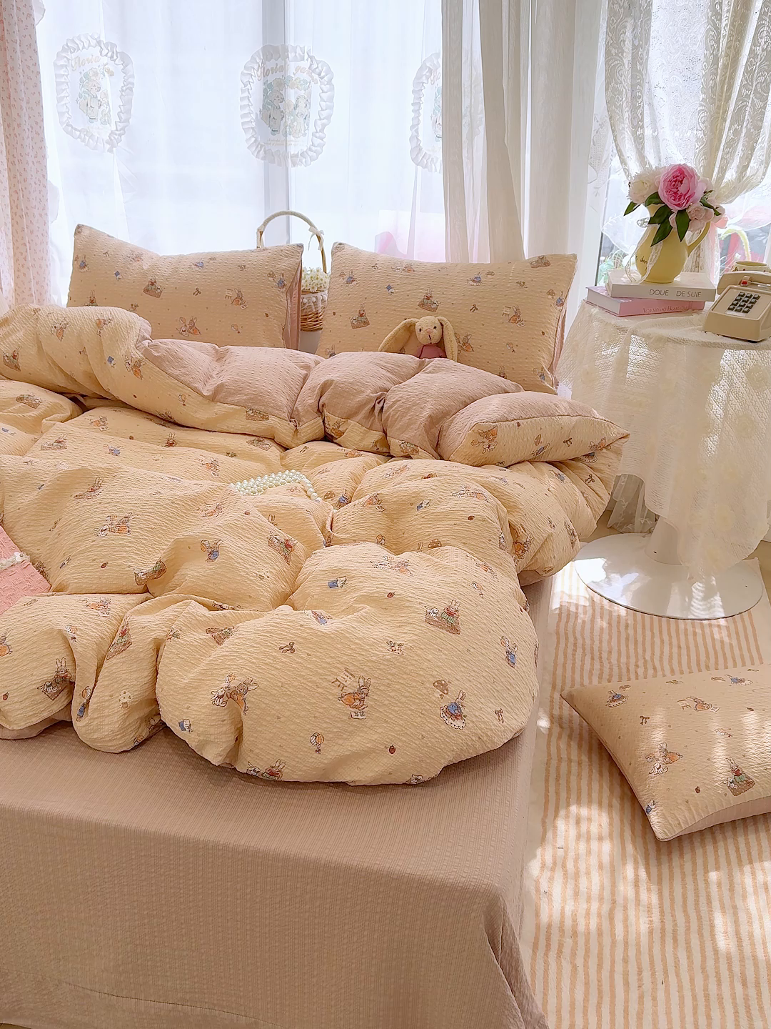 91家纺网 家纺一手货源 找家纺 竹合家纺 2026春夏新品高克重A类泡芙纱泡泡皱皱纱四件套 彼得兔