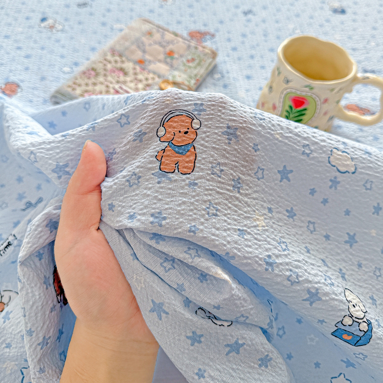 91家纺网 家纺一手货源 找家纺 仟人梦 2026新款云感双层纱印花单床单床单单件 淘气狗