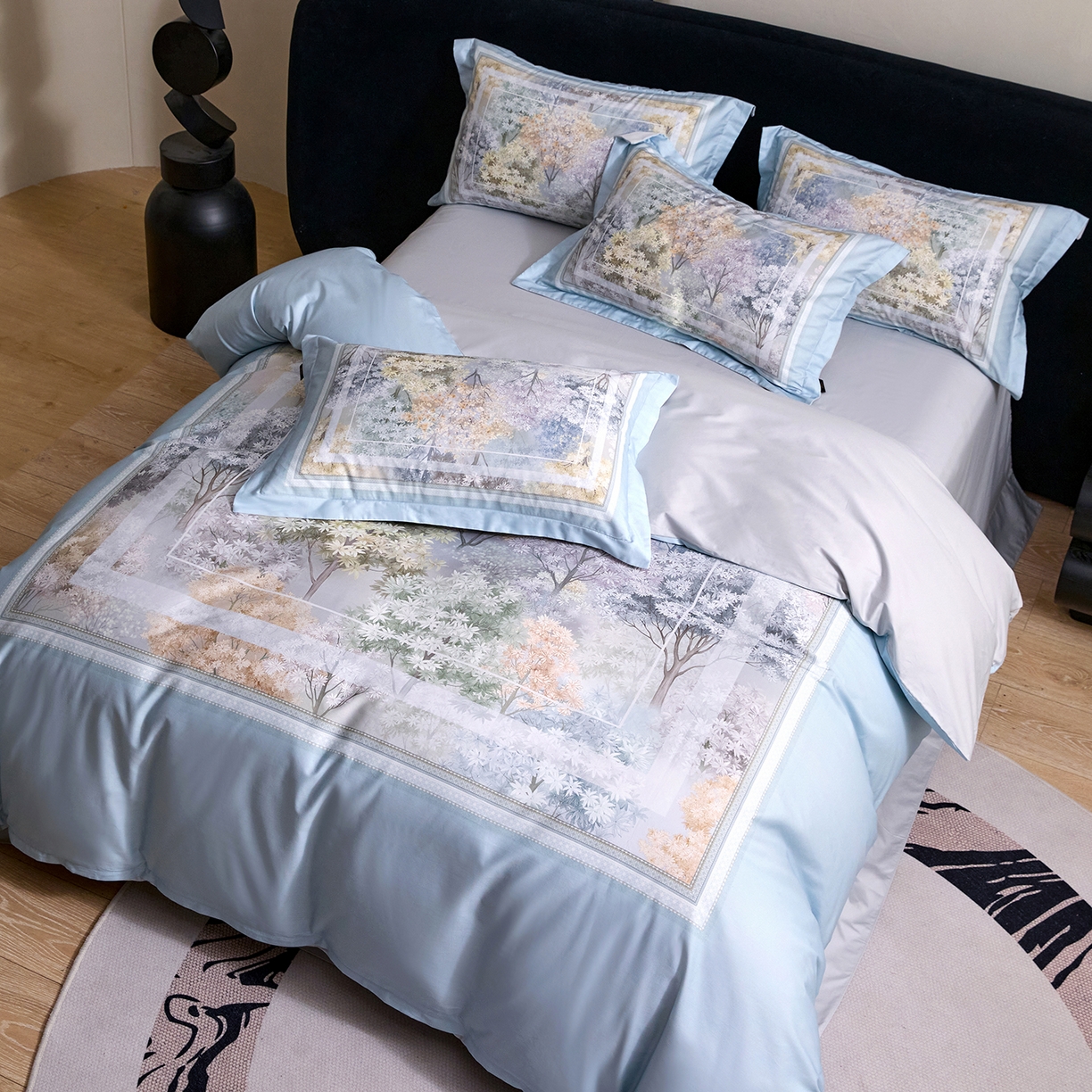 91家纺网 家纺一手货源 找家纺 梧桐树 2026新款60长绒棉平网大版系列四件套 P21锦瑟蓝