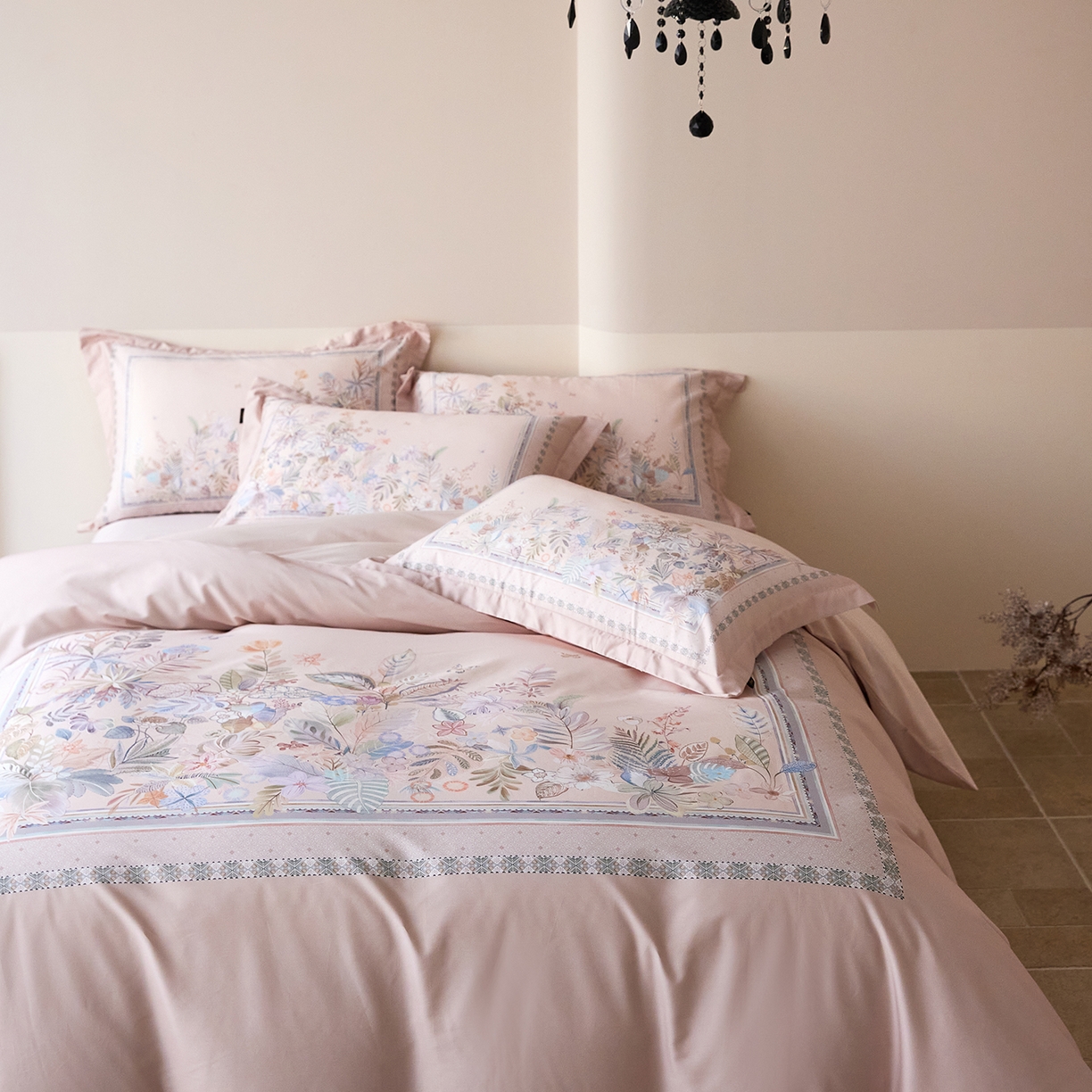 91家纺网 家纺一手货源 找家纺 梧桐树 2026新款60长绒棉平网大版系列四件套 P22梦之瑶粉