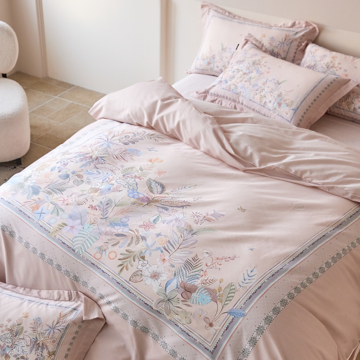 91家纺网 家纺一手货源 找家纺 梧桐树 2026新款60长绒棉平网大版系列四件套 P22梦之瑶粉