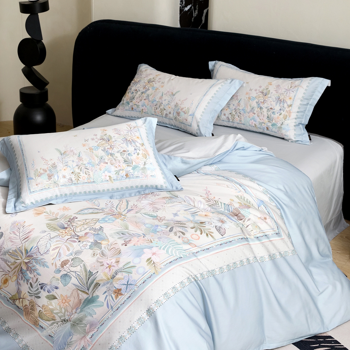 91家纺网 家纺一手货源 找家纺 梧桐树 2026新款60长绒棉平网大版系列四件套 P22梦之瑶蓝