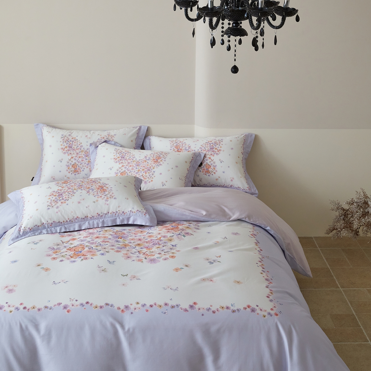 91家纺网 家纺一手货源 找家纺 梧桐树 2026新款60长绒棉平网大版系列四件套 P24蝶梦紫