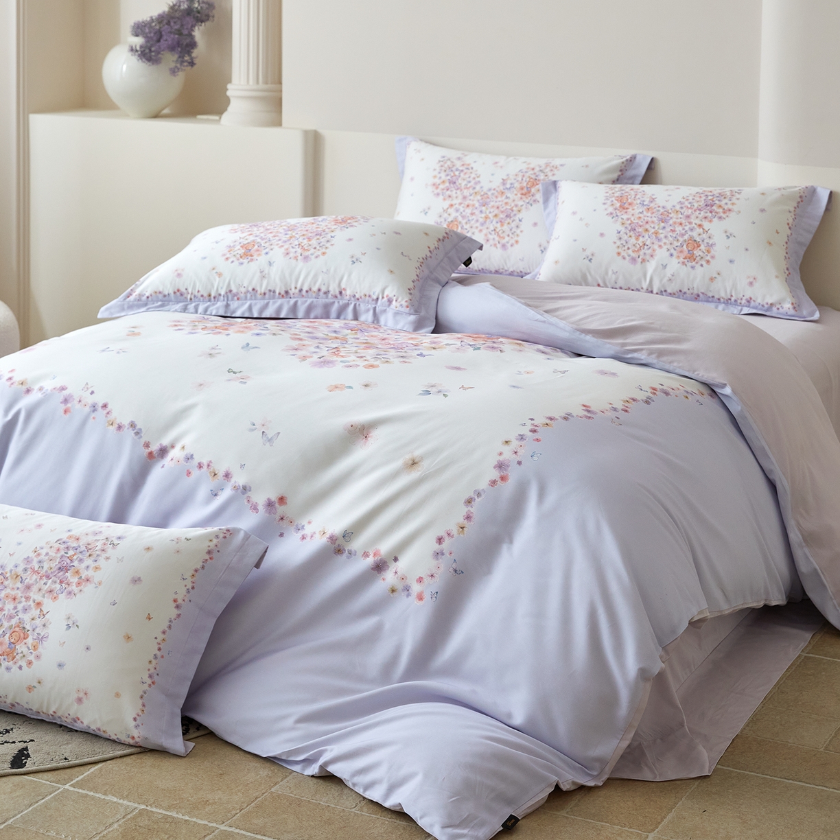 91家纺网 家纺一手货源 找家纺 梧桐树 2026新款60长绒棉平网大版系列四件套 P24蝶梦紫