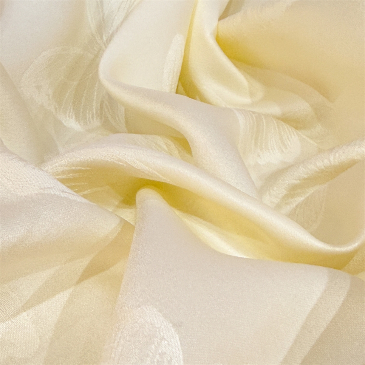 91家纺网 家纺一手货源 找家纺 优贝家纺 2026春夏新款提花水洗天丝冰丝天丝韩版夹棉床盖四件套 蝶舞-奶油白