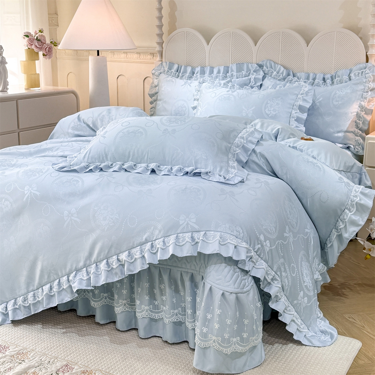 91家纺网 家纺一手货源 找家纺 优贝家纺 2026春夏新款提花水洗天丝冰丝天丝韩版夹棉床盖四件套 花涧-天蓝