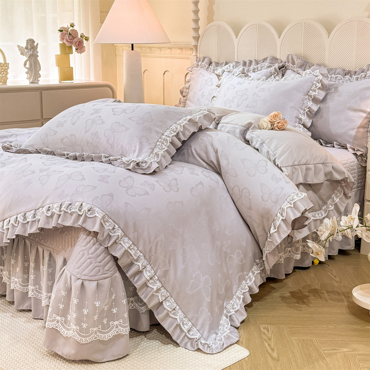 91家纺网 家纺一手货源 找家纺 优贝家纺 2026春夏新款提花水洗天丝冰丝天丝韩版夹棉床盖四件套 蝶舞-绅士灰