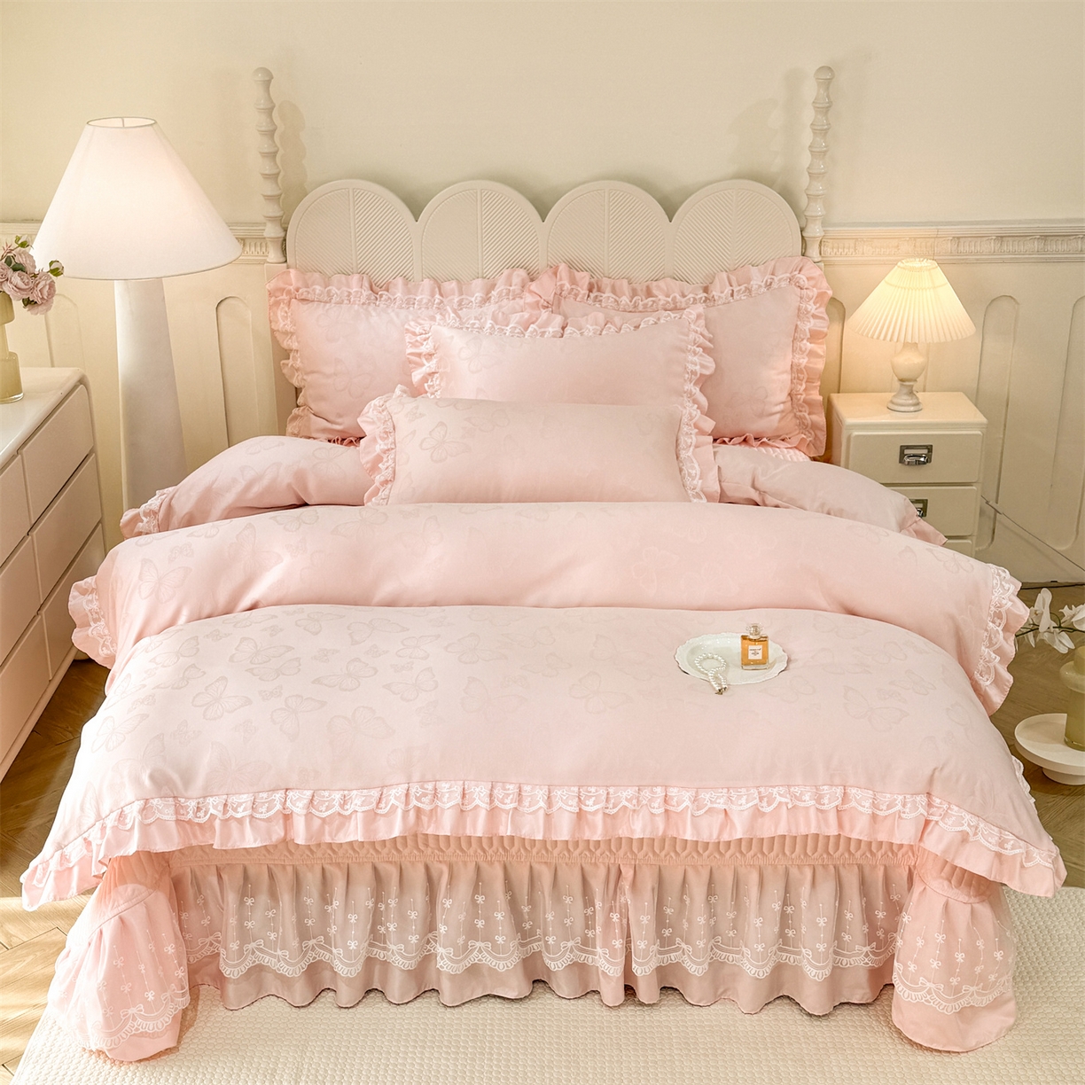 91家纺网 家纺一手货源 找家纺 优贝家纺 2026春夏新款提花水洗天丝冰丝天丝韩版夹棉床盖四件套 蝶舞-蜜桃粉