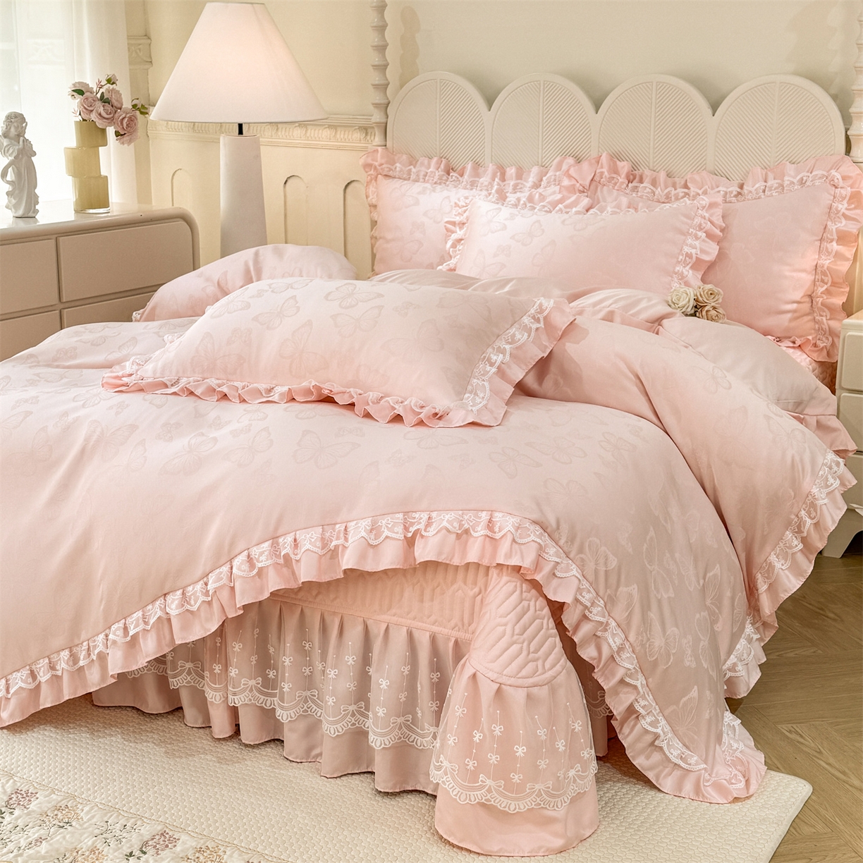 91家纺网 家纺一手货源 找家纺 优贝家纺 2026春夏新款提花水洗天丝冰丝天丝韩版夹棉床盖四件套 蝶舞-蜜桃粉