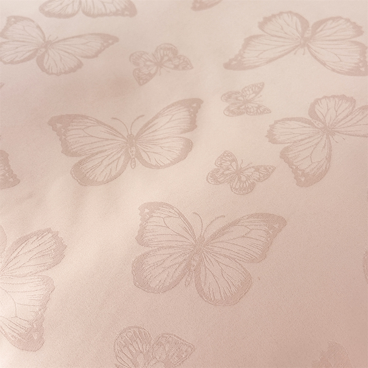 91家纺网 家纺一手货源 找家纺 优贝家纺 2026春夏新款提花水洗天丝冰丝天丝韩版夹棉床盖四件套 蝶舞-蜜桃粉