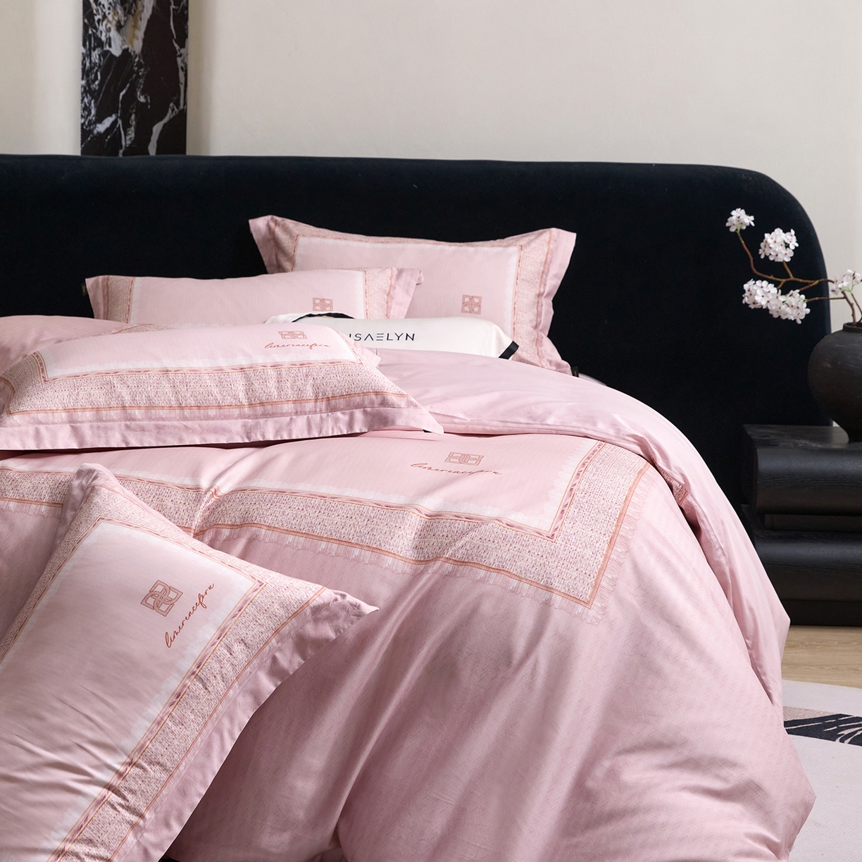 91家纺网 家纺一手货源 找家纺 梧桐树 2026新款60长绒棉平网大版系列四件套 P30罗曼粉