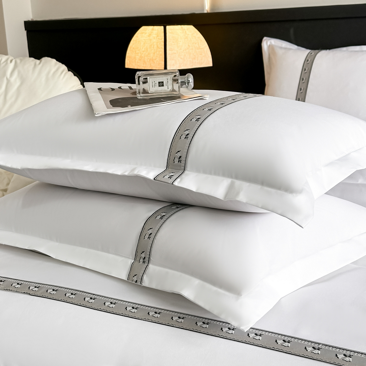 91家纺网 家纺一手货源 找家纺 梦庭帛美 2026新款酒店布草宾馆亲肤四件套 晚樱