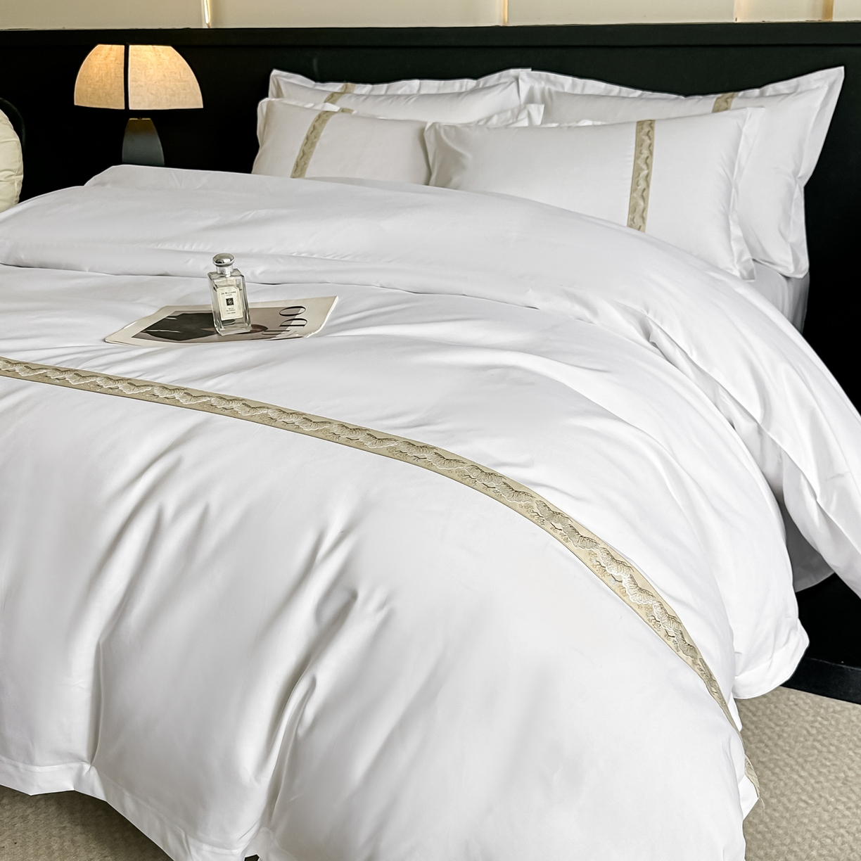 91家纺网 家纺一手货源 找家纺 梦庭帛美 2026新款酒店布草宾馆亲肤四件套 梧叶