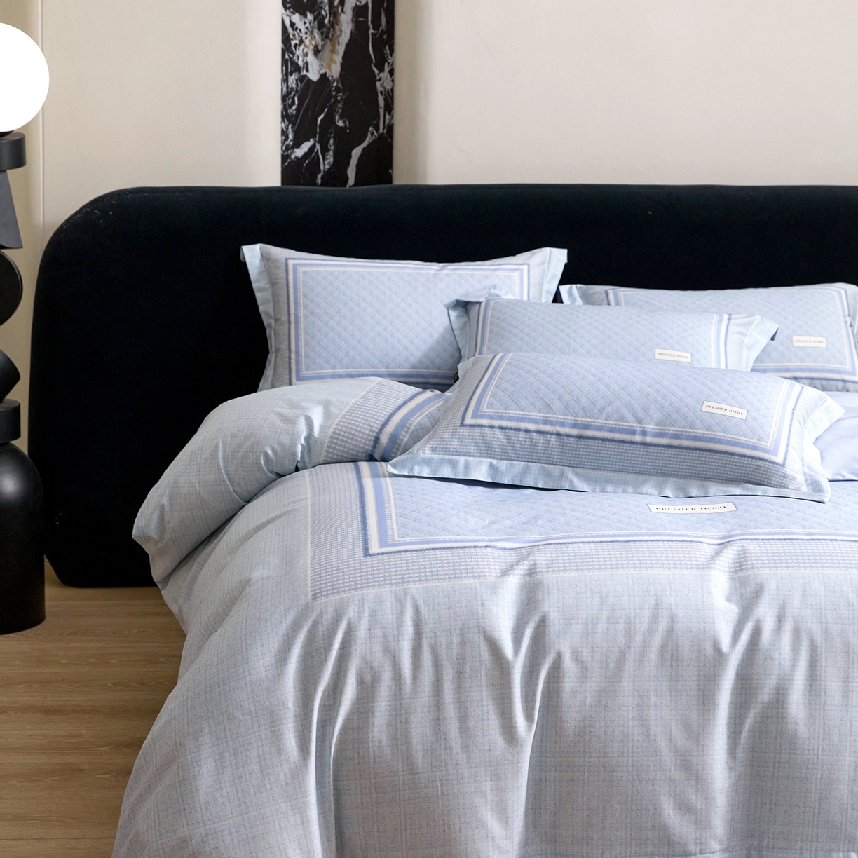 91家纺网 家纺一手货源 找家纺 梧桐树 2026新款60长绒棉平网大版系列四件套 P32漫巴黎蓝