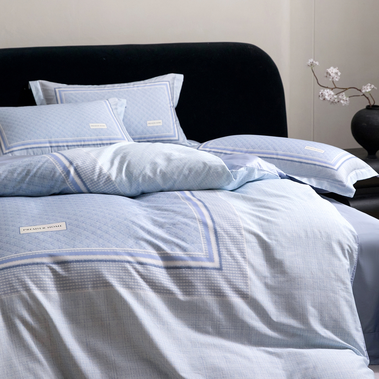 91家纺网 家纺一手货源 找家纺 梧桐树 2026新款60长绒棉平网大版系列四件套 P32漫巴黎蓝