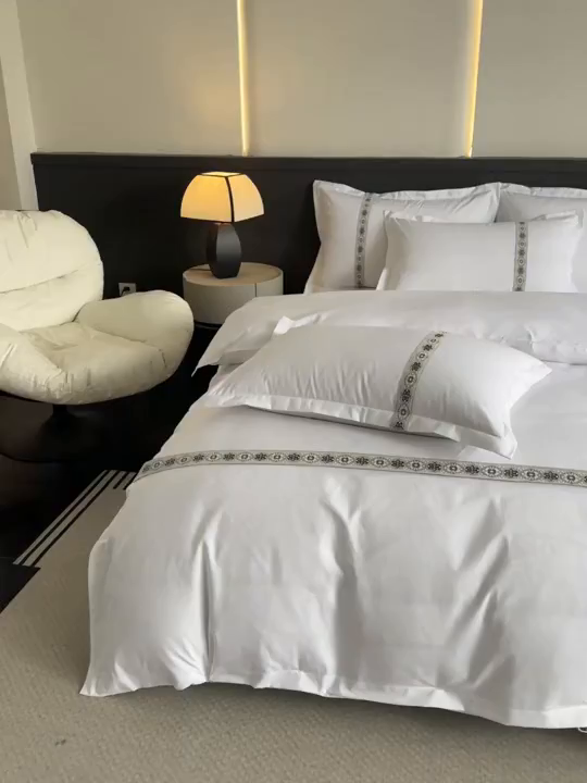 91家纺网 家纺一手货源 找家纺 梦庭帛美 2026新款酒店布草宾馆亲肤四件套 星柚