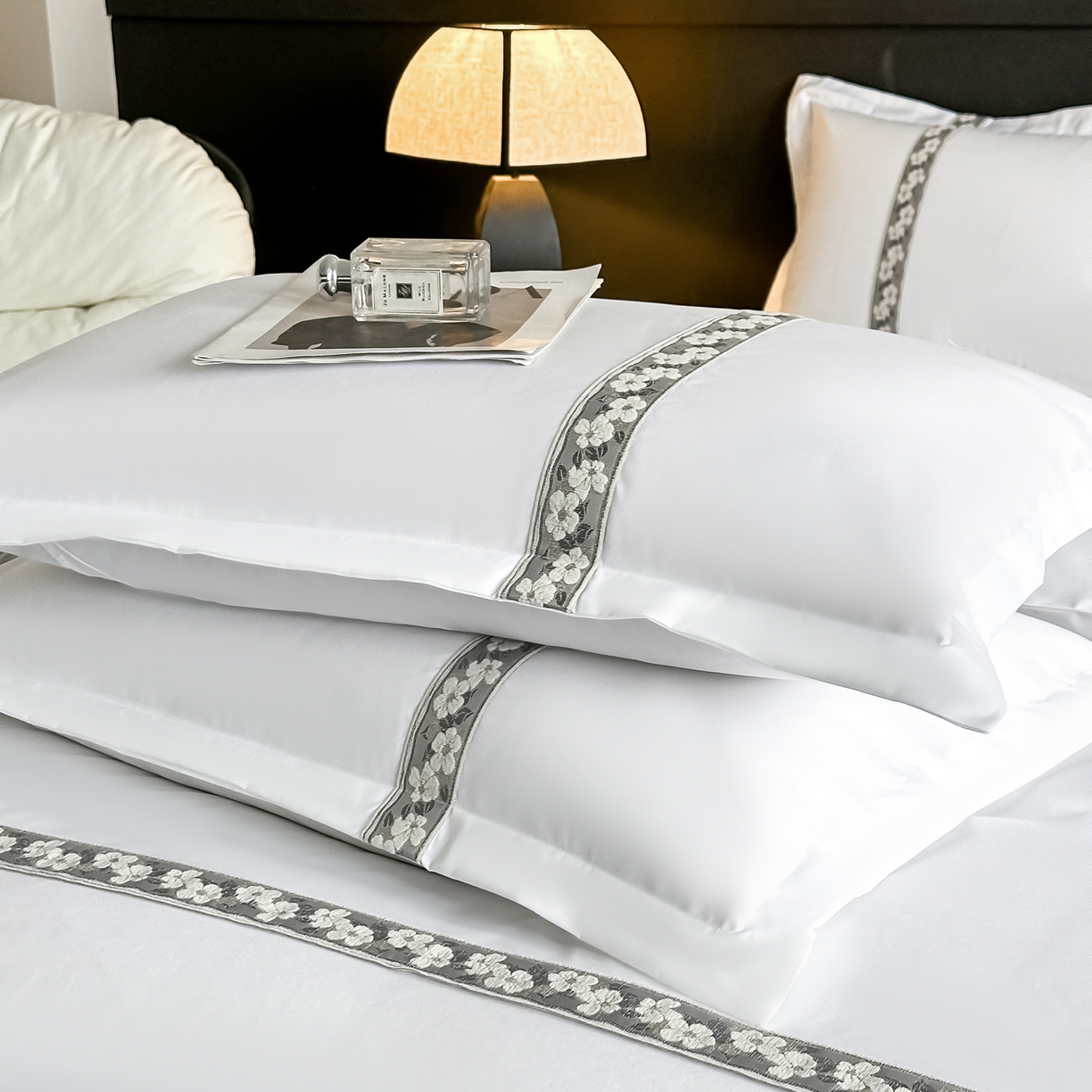 91家纺网 家纺一手货源 找家纺 梦庭帛美 2026新款酒店布草宾馆亲肤四件套 胭脂海棠