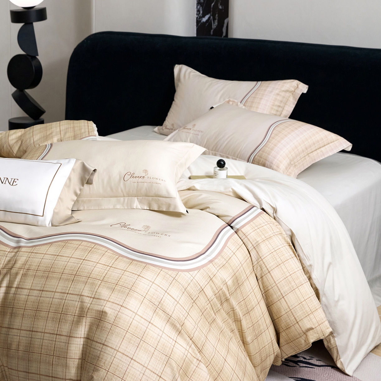 91家纺网 家纺一手货源 找家纺 梧桐树 2026新款60长绒棉平网大版系列四件套 P33幻境咖