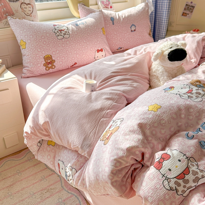 91家纺网 家纺一手货源 找家纺 女子家纺 2026春夏新款云感皱皱纱小清新四件套 哈喽猫咪-粉