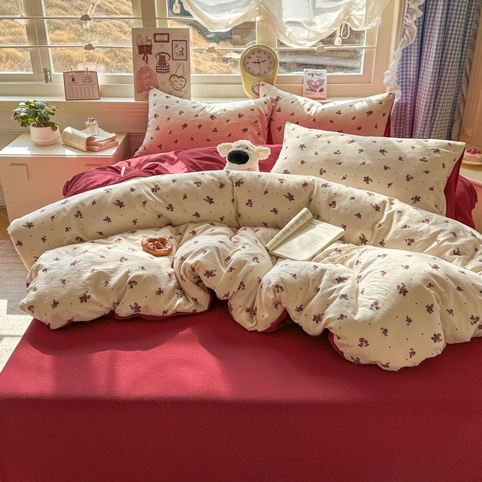 91家纺网 家纺一手货源 找家纺 女子家纺 2026春夏新款云感皱皱纱小清新四件套 玫瑰园