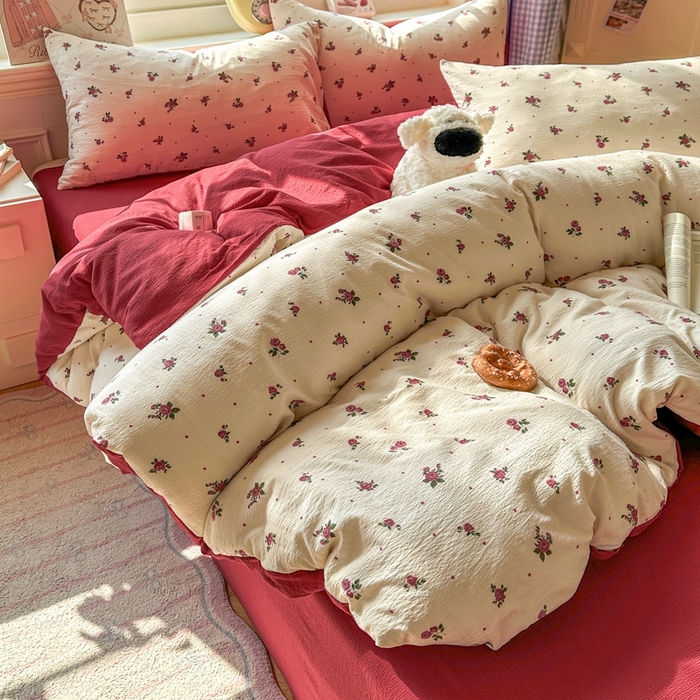 91家纺网 家纺一手货源 找家纺 女子家纺 2026春夏新款云感皱皱纱小清新四件套 玫瑰园